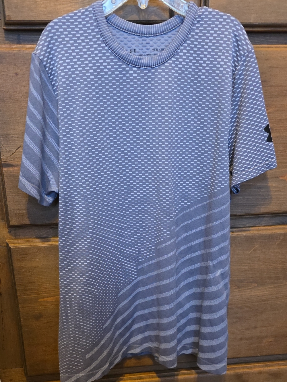 Under Armour HeatgearYouth's Short Sleeve Crewneck Shirt in Light Gray and White